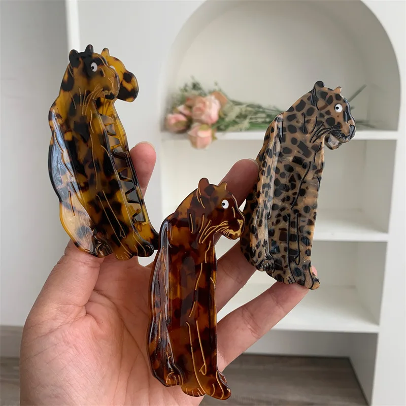 

Cute Recumbent Leopards Fit Hair Clips Cartoon Animals Acetate Cheetah Hair Claws Hairpin Female Accessories for Women