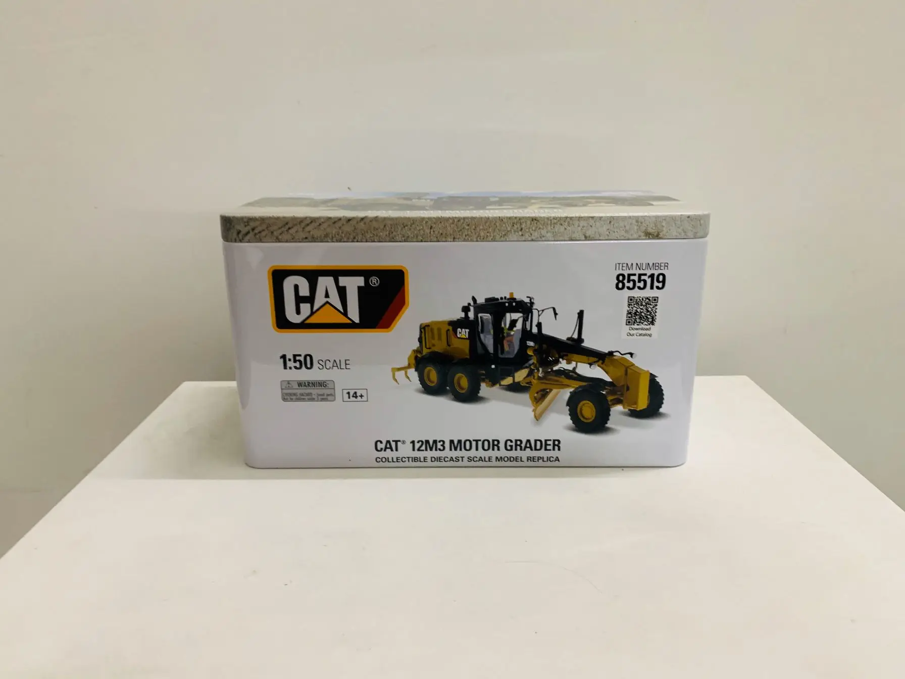 DM 12M3 Motor Grader 1:50 Scale Metal By DieCast Masters 85519 Collectible Model New in Box