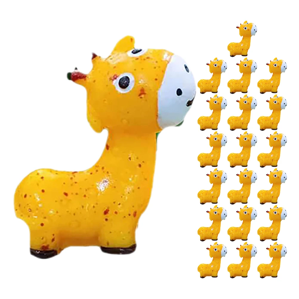 

20pcs Giraffe Statue Mini Wildlife Resin Figurines Table Decor Garden Supply Adorable Craft Lawn Scene