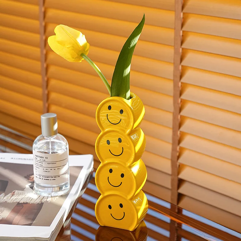 Smiling Face Ceramic Vase Creative Decoration Modern and Simple Home Living Room Flower Arrangement Foyer Atmosphere Decoration