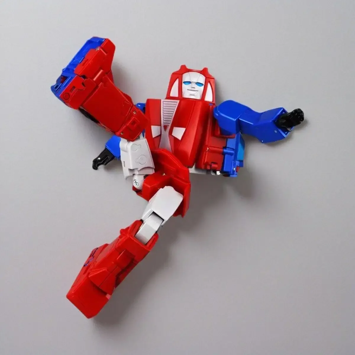 

Spot Goods FansToys FT-56 Трансмиссия Третья вечеринка G1 Мультфильм MP Пропорциональная фигурка Модель