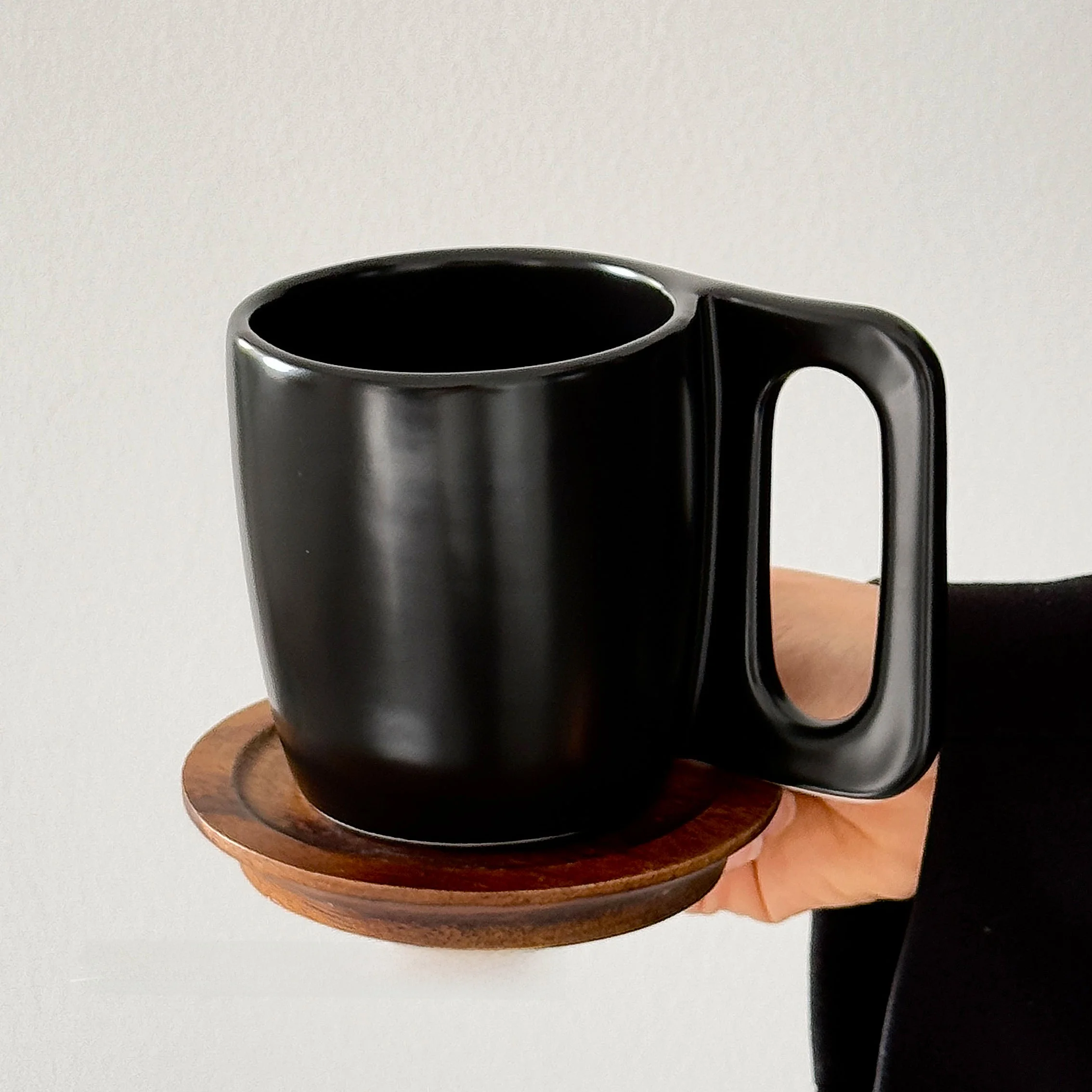 

Retro Matte Ink Stained Black Roll Paper Ceramic Cup Large Capacity Coffee Latte Mug Water Cup Gift Single Ear Handle
