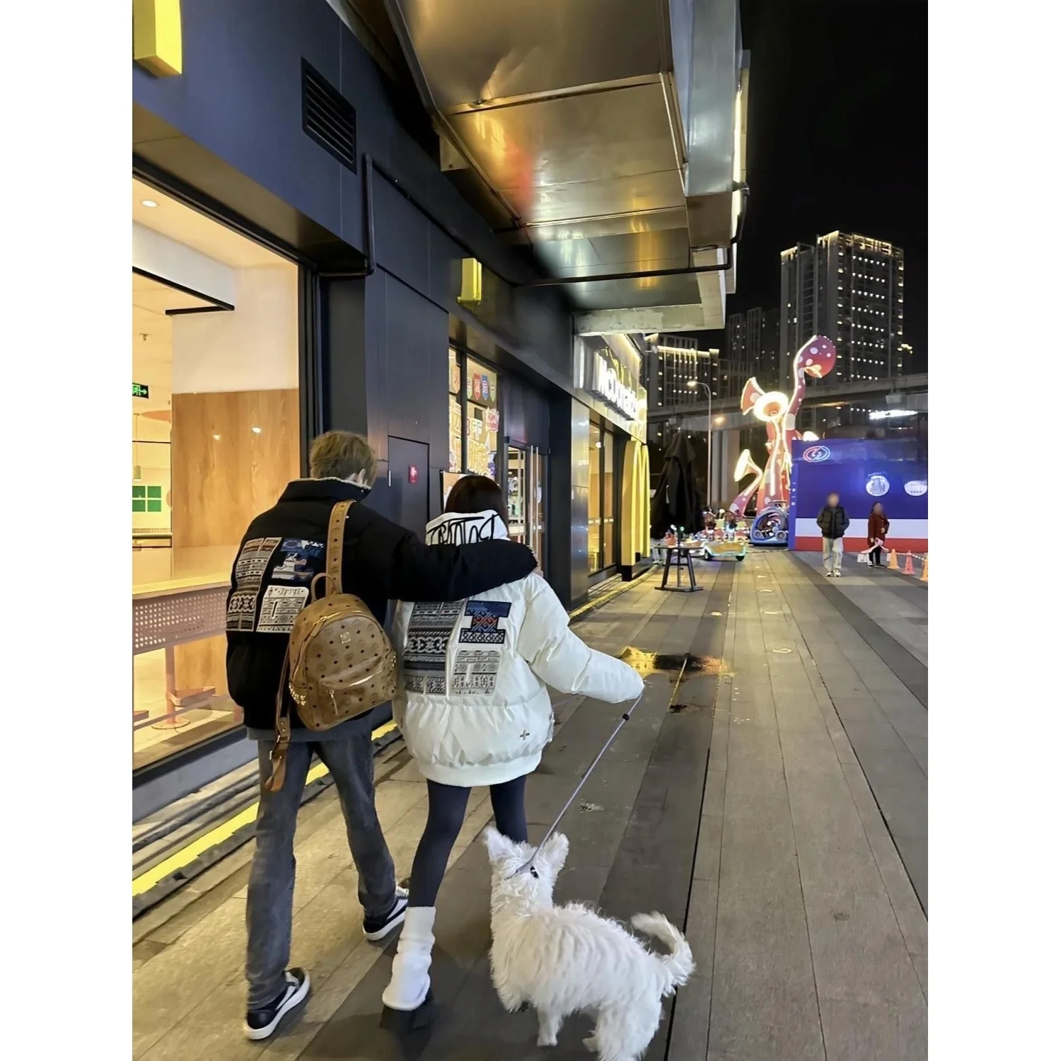 سترة قطنية فضفاضة ومطرزة للرجال للخريف والشتاء معطف للخبز من Thiened ملابس قطنية وطنية للزوجين