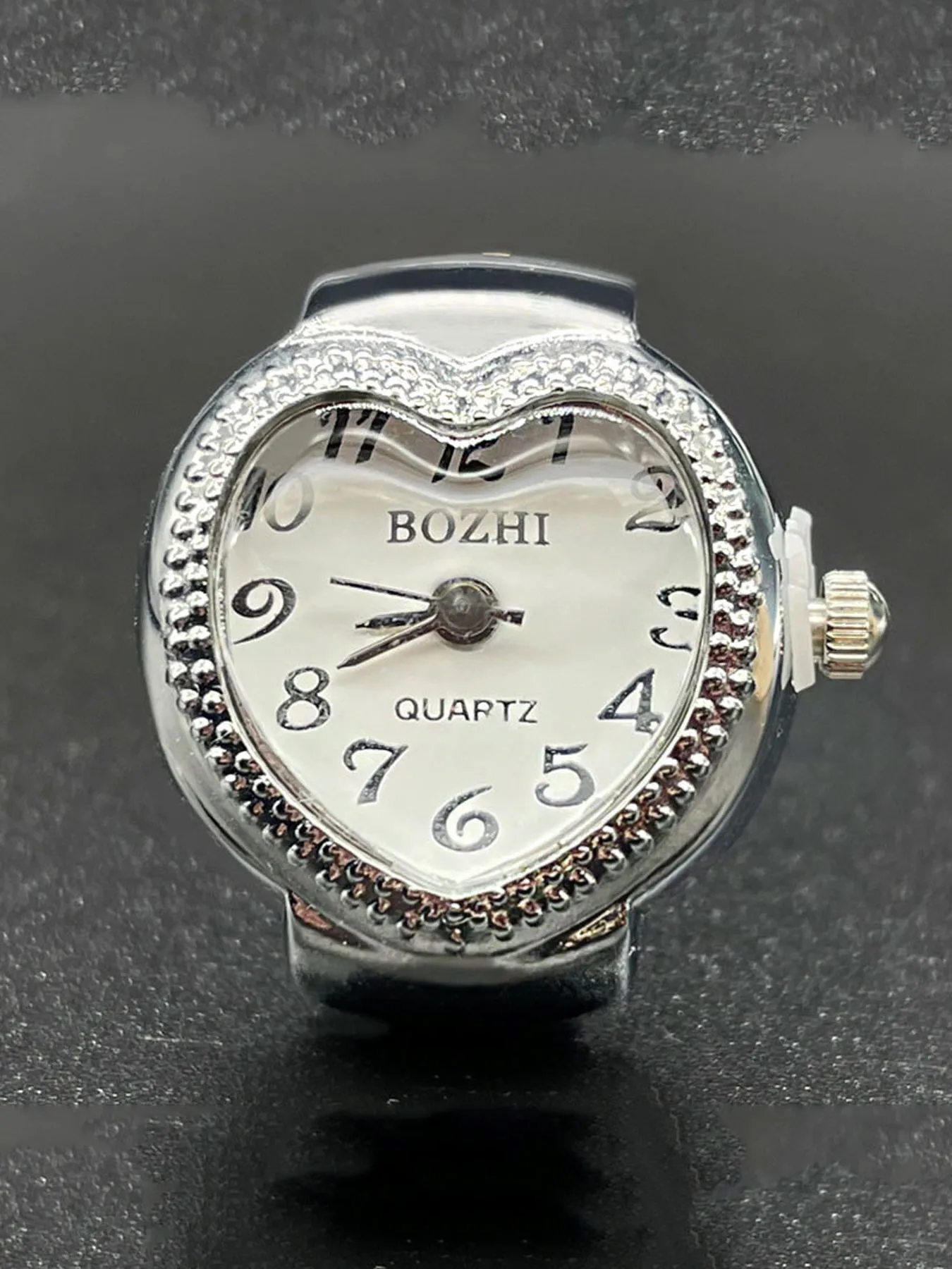 

1pcs alloy shell heart-shaped quartz ring watch, trendy and fashionable women's watch