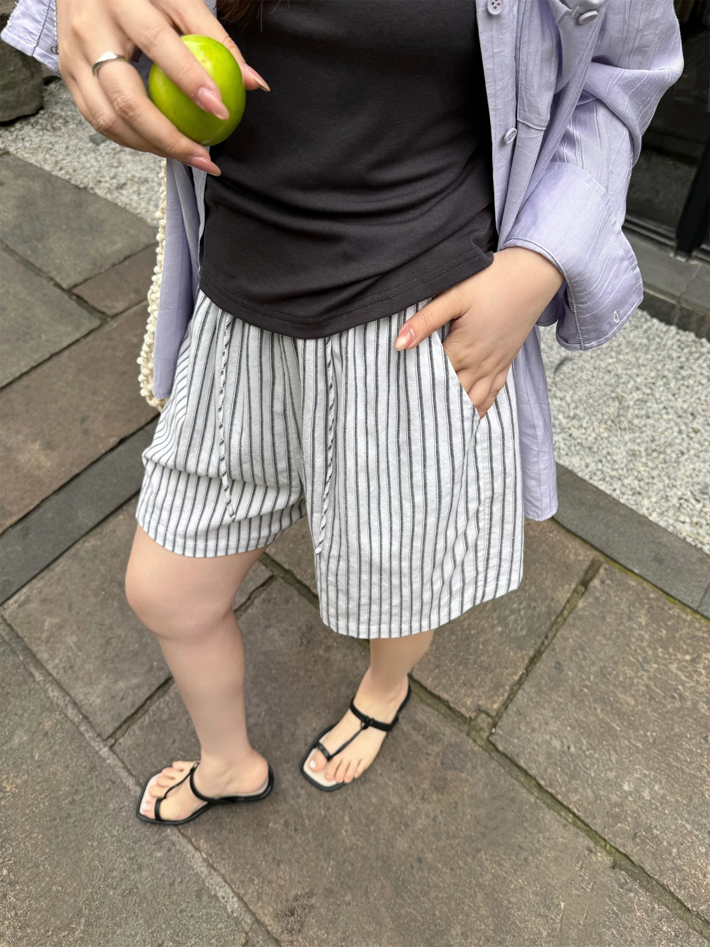 

Женские повседневные шорты больших размеров в полоску, универсальные, летние, новый стиль, удобные, с эластичной талией, из смесового хлопка, прямого кроя