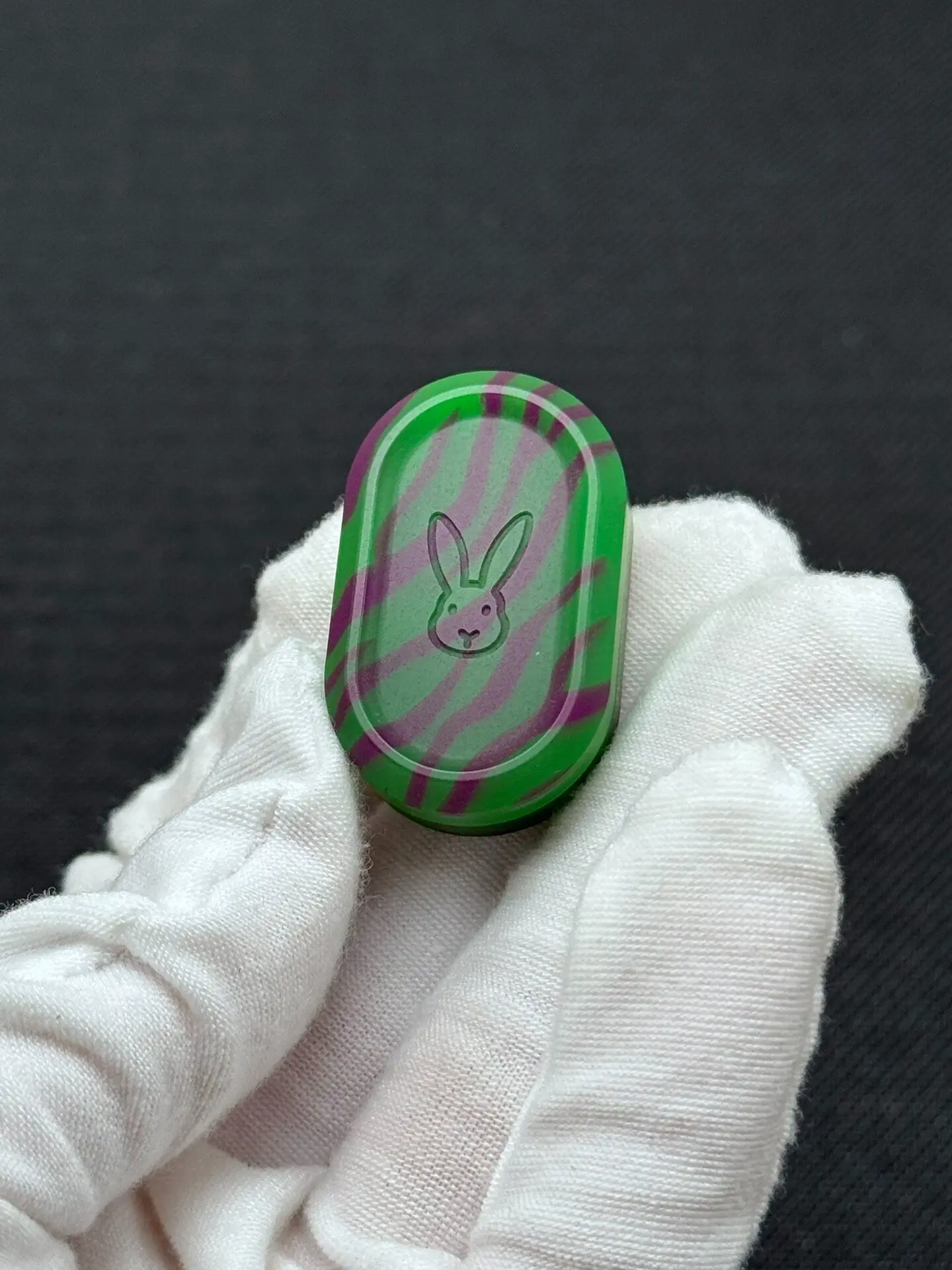 NADOU circle bean Eva color scheme tiger pattern, luminous resin