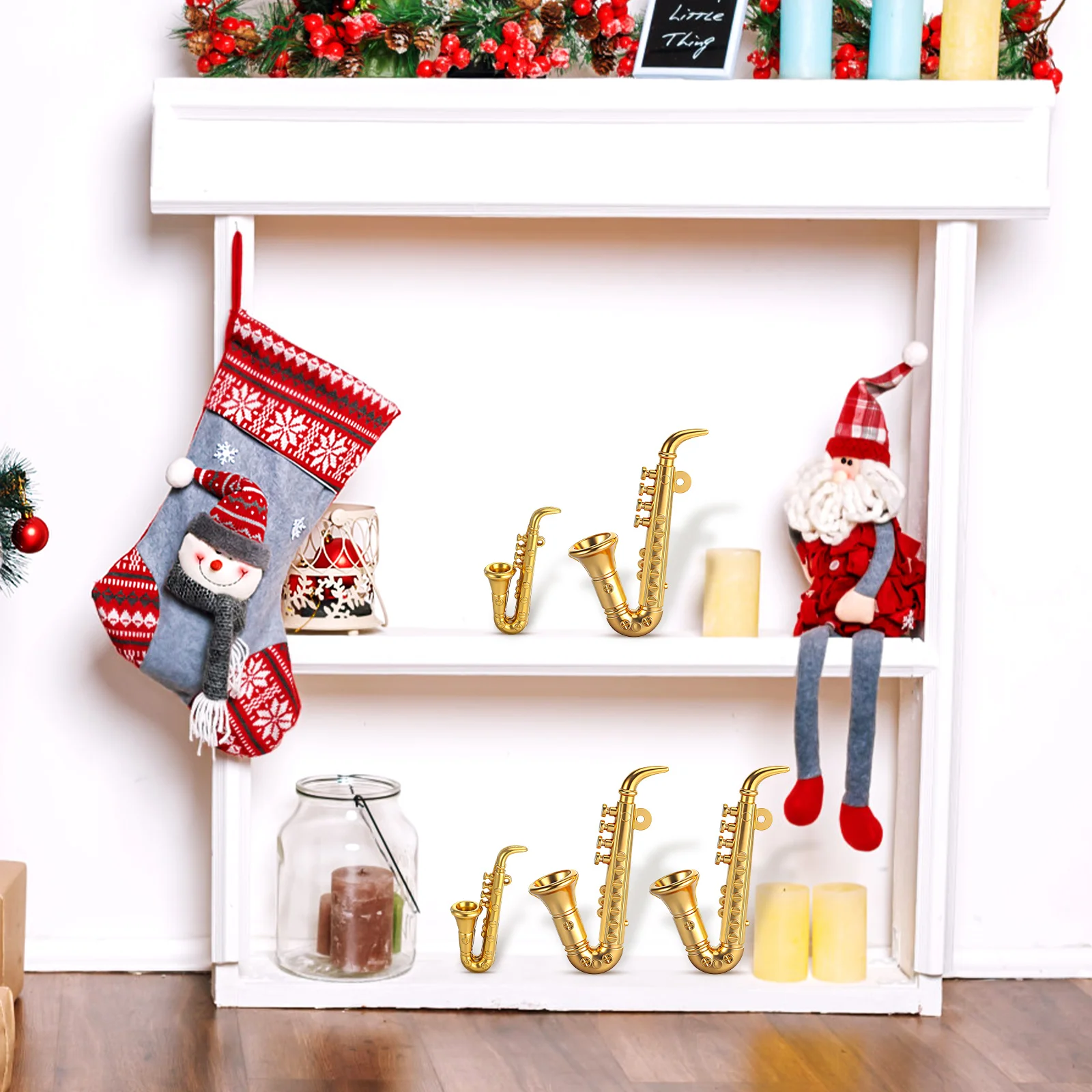 

20Pcs Plastic Saxophone Decorations Tiny Musical Instrument Models for Xmas Tree Party Props Festive Scene Layout Accessories