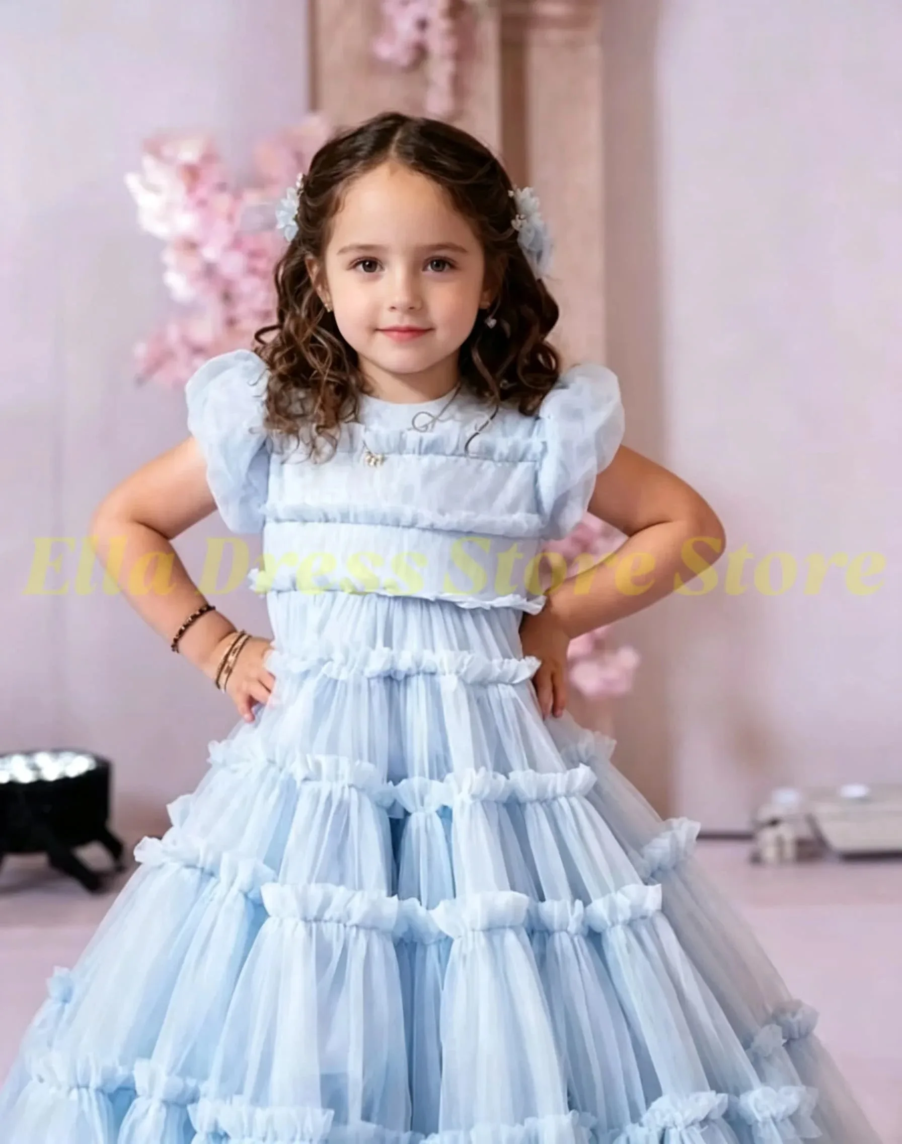 Maßgeschneidertes blaues Großhandels-Blumenmädchenkleid für Hochzeiten, plissiert, kurze Ärmel, O-Ausschnitt, Kindergeburtstag, Erstkommunion, Ballkleid – Detail 2