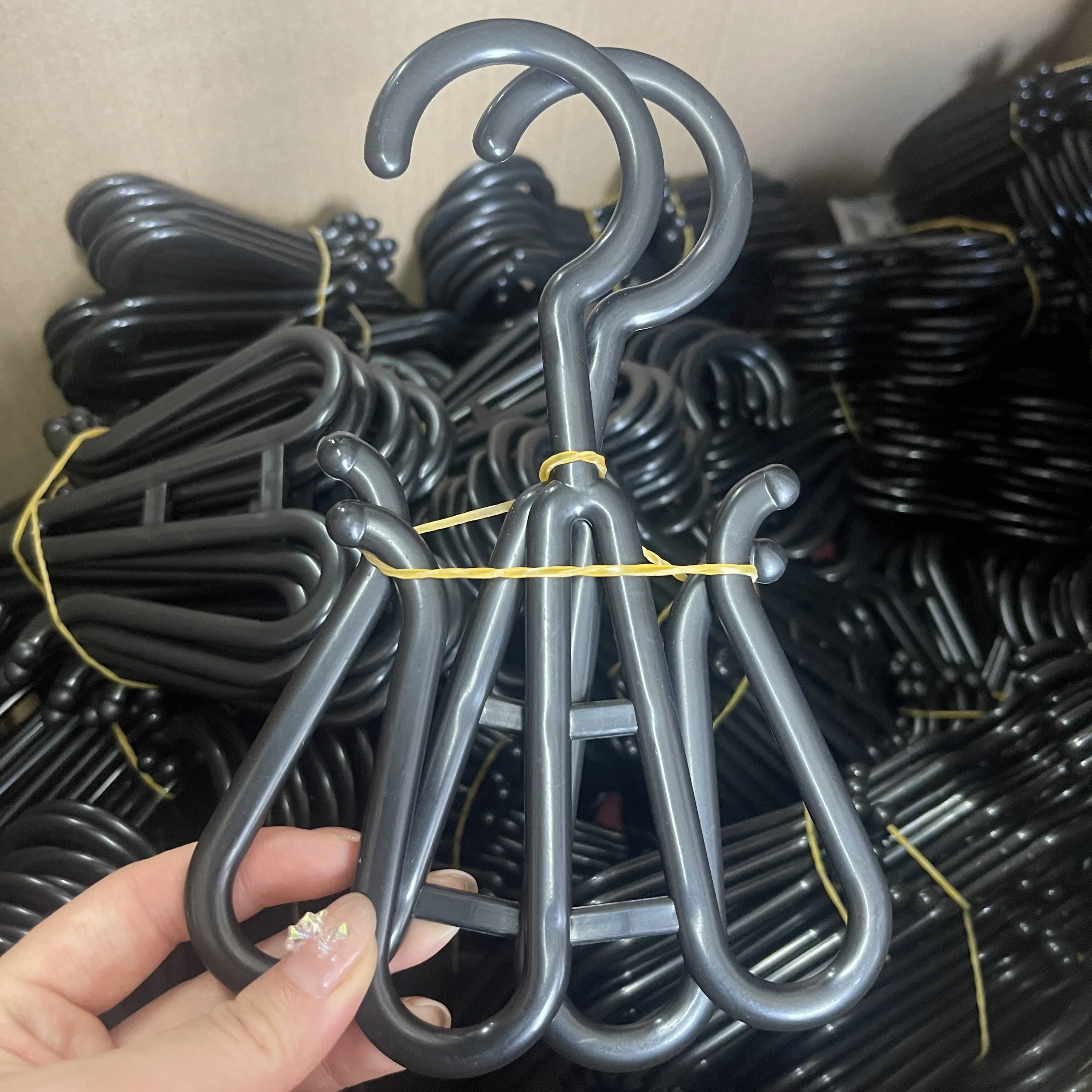 

Portable wig cap multifunctional stand that can be hung and dried, suitable for hanging wigs/hats/shoes