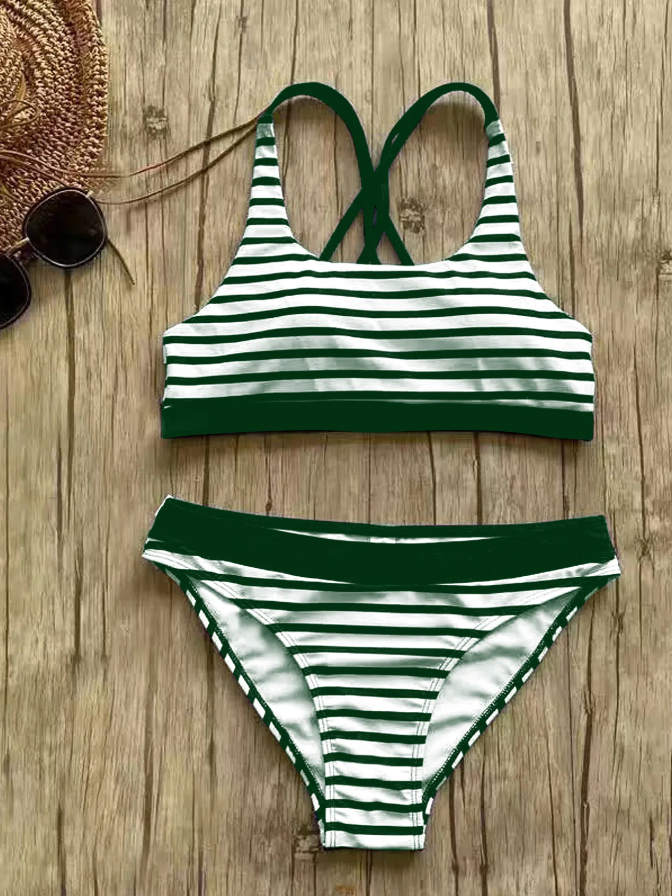 

2026 Summer Western-Style Women's Two-Piece Bikini Swimsuit Striped Solid Colors Sexy Cross-Strap Backless Design Bikinis Set