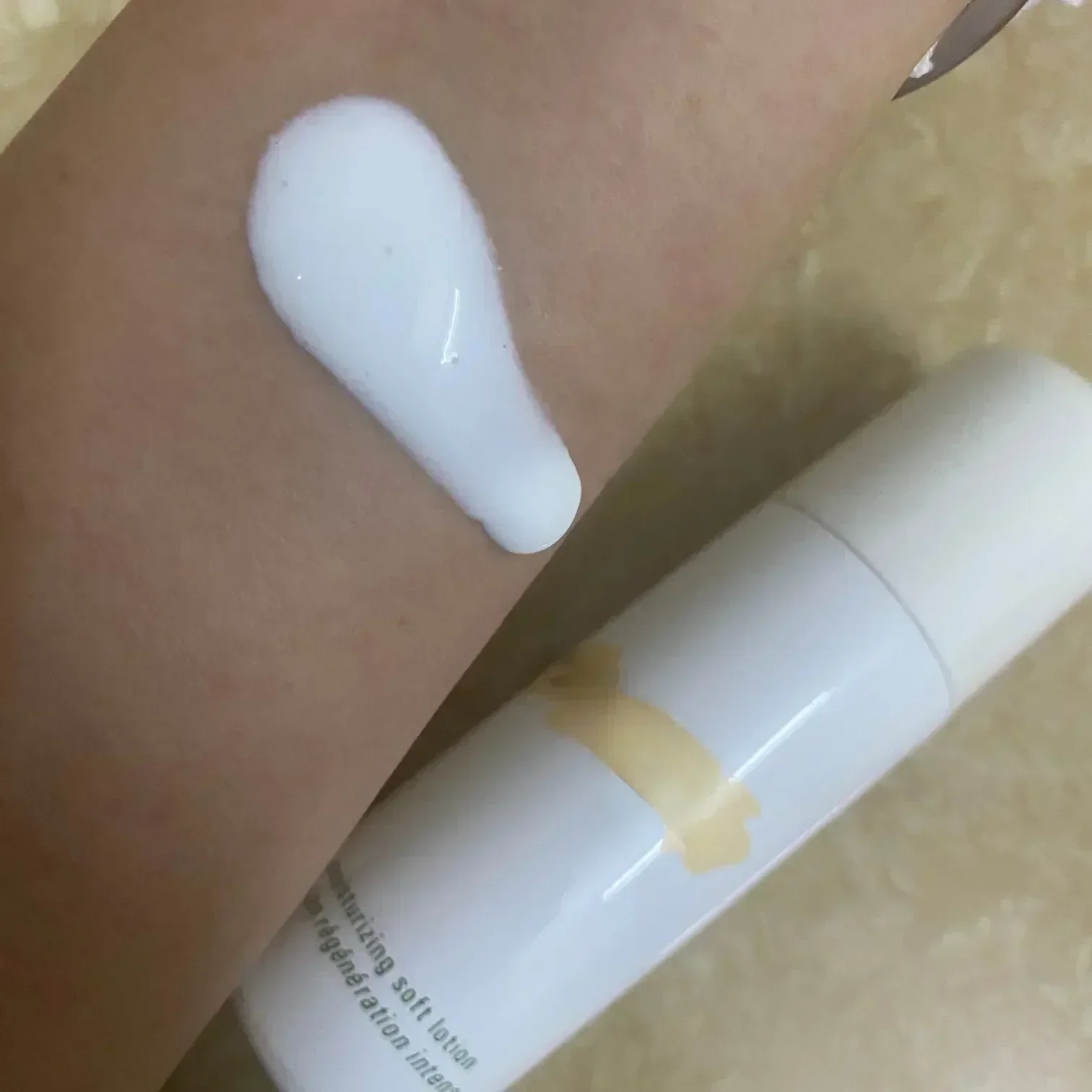 Nueva llegada la loción suave hidratante 50 ml herramienta de maquillaje mz001