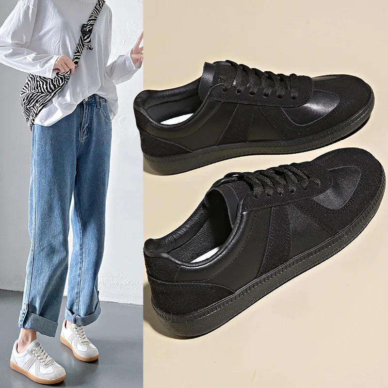 Girls' lightweight sports shoes women's new models, flat-bottomed indoor fitness shoes women's white shoes are versatile