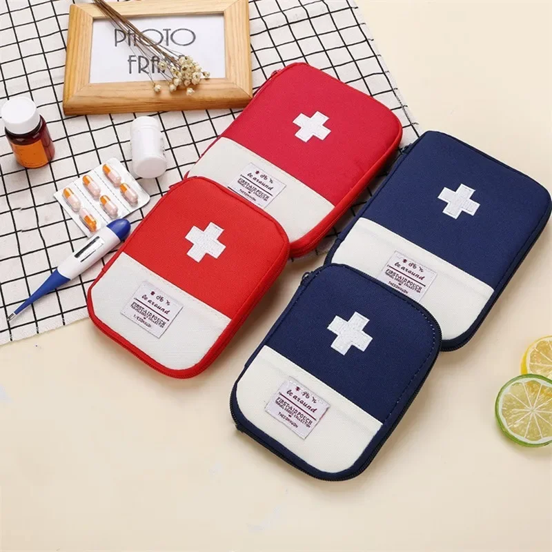 Borsa per medicinali portatile Kit di pronto soccorso carino Kit di emergenza medica Organizer borsa per la conservazione della pillola della medicina domestica da viaggio all'aperto