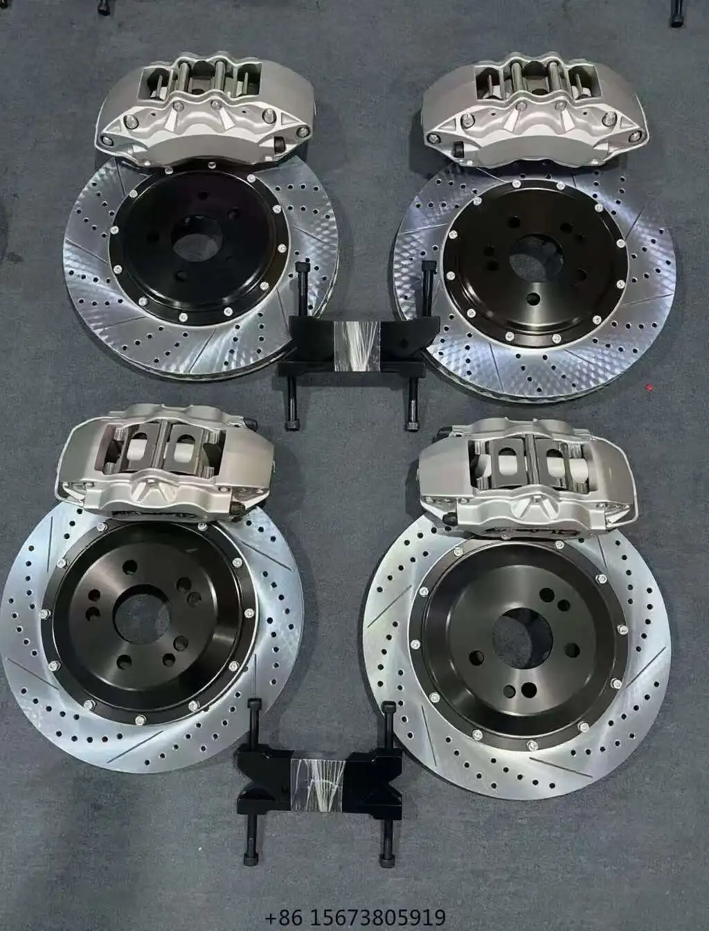 

Комплект кастомных больших тормозных суппортов для автомобилей W221 W124 W210 W211 W212 W213