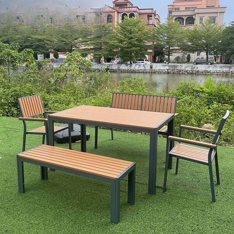 

Simple Outdoor Leisure Plastic Wood Dining Table Cafe Bar