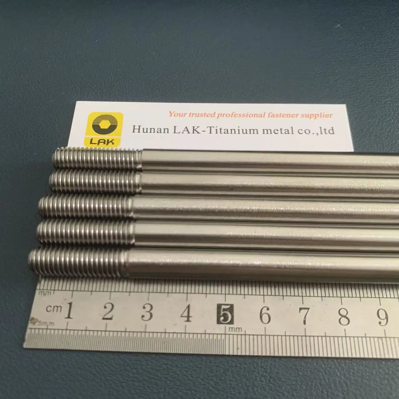 مسامير مسمار خيوط سبائك التيتانيوم ، M8x150 Gr5