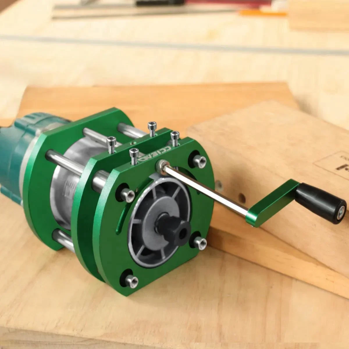 Manueller Fräserlift mit 4-Klauen-Grip und Aluminiumplatte, präzise höhenverstellbare umgekehrte Halterung für 65-mm-Trimmaschinen-Frästische – Detail 9