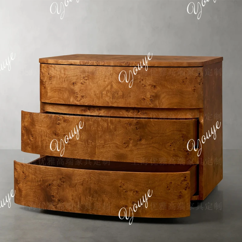 ตู้ข้างเตียงไม้เนื้อแข็งสไตล์อเมริกันยุคกลาง ลายเปลือกไม้ ตู้เก็บของในห้องนอน ตู้ลิ้นชักเก็บของสำหรับอพาร์ทเมนต์ขนาดเล็ก