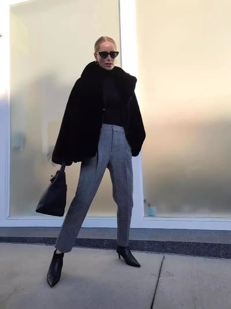 Cappotti foderati in pelliccia sintetica Cappotti da donna Cappotti selvaggi Stage Moglie Polsini con colletto giovanile Manica a lanterna Risvolto Corno regolabile Sottile