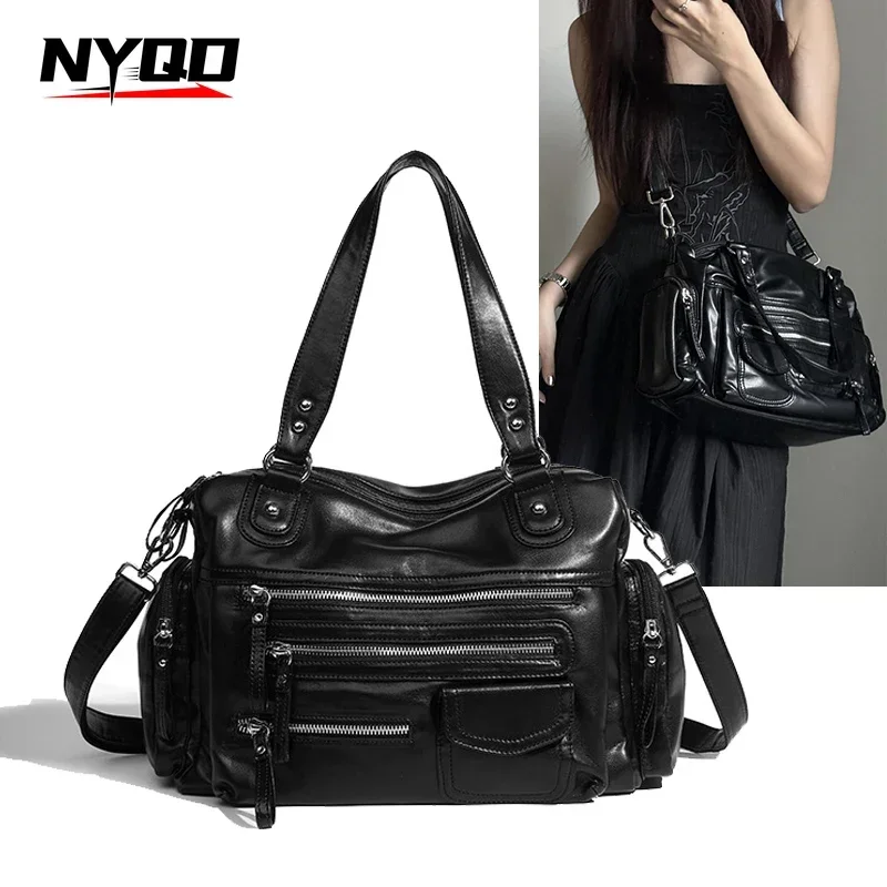 Punk Women Tote Bags Trend Luxury Designer Large Capacity Crossbody Shoulder Bags Female Black Retro Zipper Motorcycle Handbag