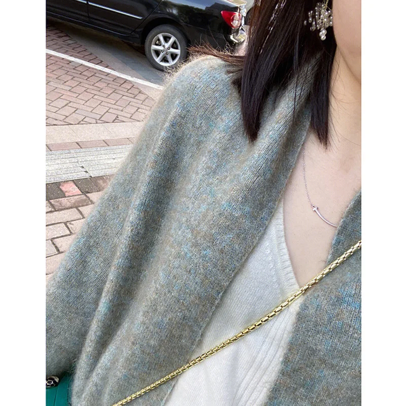 

Длинный вязаный кардиган-свитер, новинка 2025 года, женская модная коллекция, мягкий топ-жилет с V-образным вырезом, серия Soft