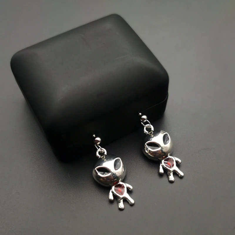 Cute Alien UFO Saucerman Vintage Statement Drop Earrings Silver colour ET High Quality Fashion Earrings for Women Gift Bar Party
