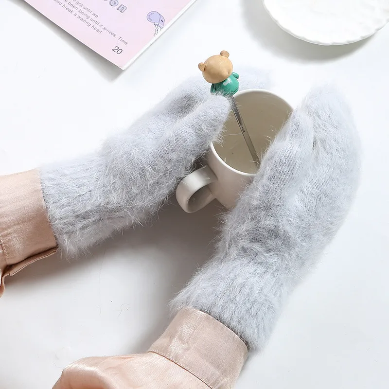 Thicken Winter Women\'s Gloves Fake Furry Hand Warmer  Solid Color Cold Glove Cute Outdoor Mittens For Girl Christmas Gifts