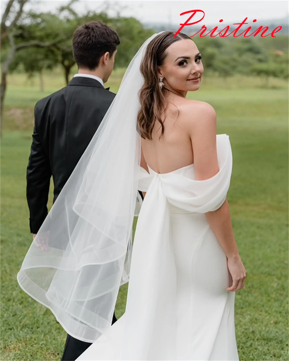 Abiti da sposa eleganti personalizzati in jersey bianco Temperamento senza spalline con spalle scoperte Abito da sposa a maniche corte Abito a sirena
