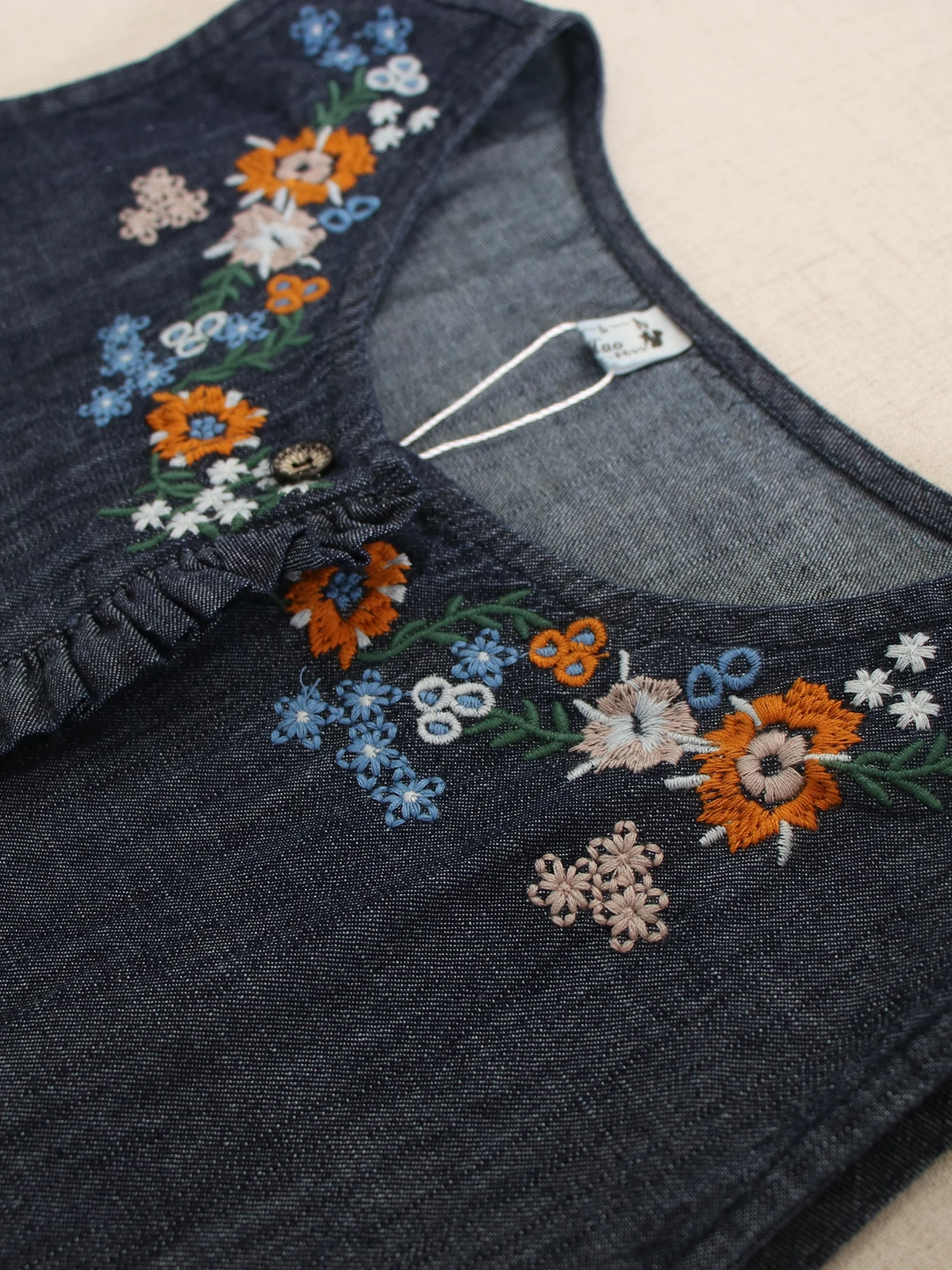 Spring Autumn Vintage Floral Embroidery Denim Tank Dress Women O-Neck Sleeveless Casual Loose Single Breasted Jeans Dresses