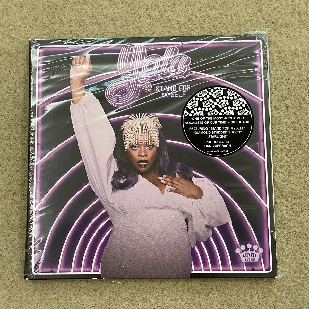 

Подставка Yola для компакт-диска Myself — гладкие баллады Love Blues & Coffeehouse — мягкие вокала и успокаивающие мелодии для любителей музыки