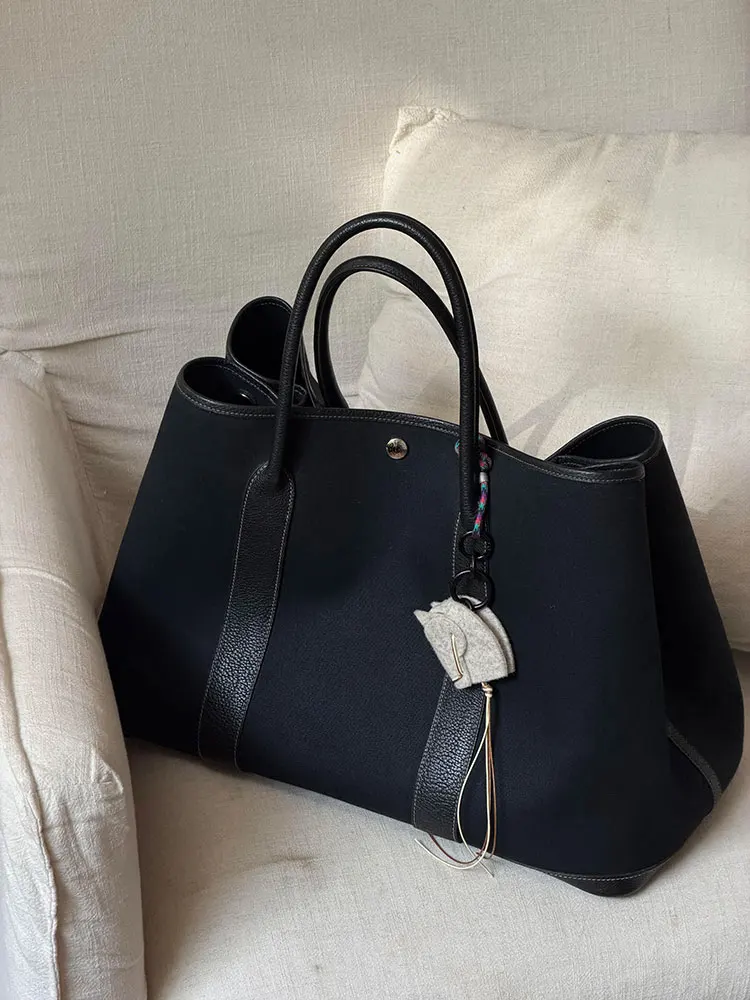 Black Canvas Tote Garden Bag Women's 2026 New Luxury Minimalist High-End Single Shoulder Handbag Underarm Bag Soft PU Pure Color view 2