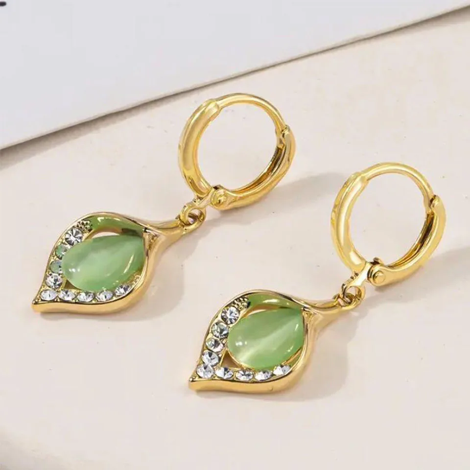 Fashion Korean Angel Eye Earrings Gold Color Plated Rhinestones Inlay Tulip Petal Hoop Earring Women\'s Party Jewelry