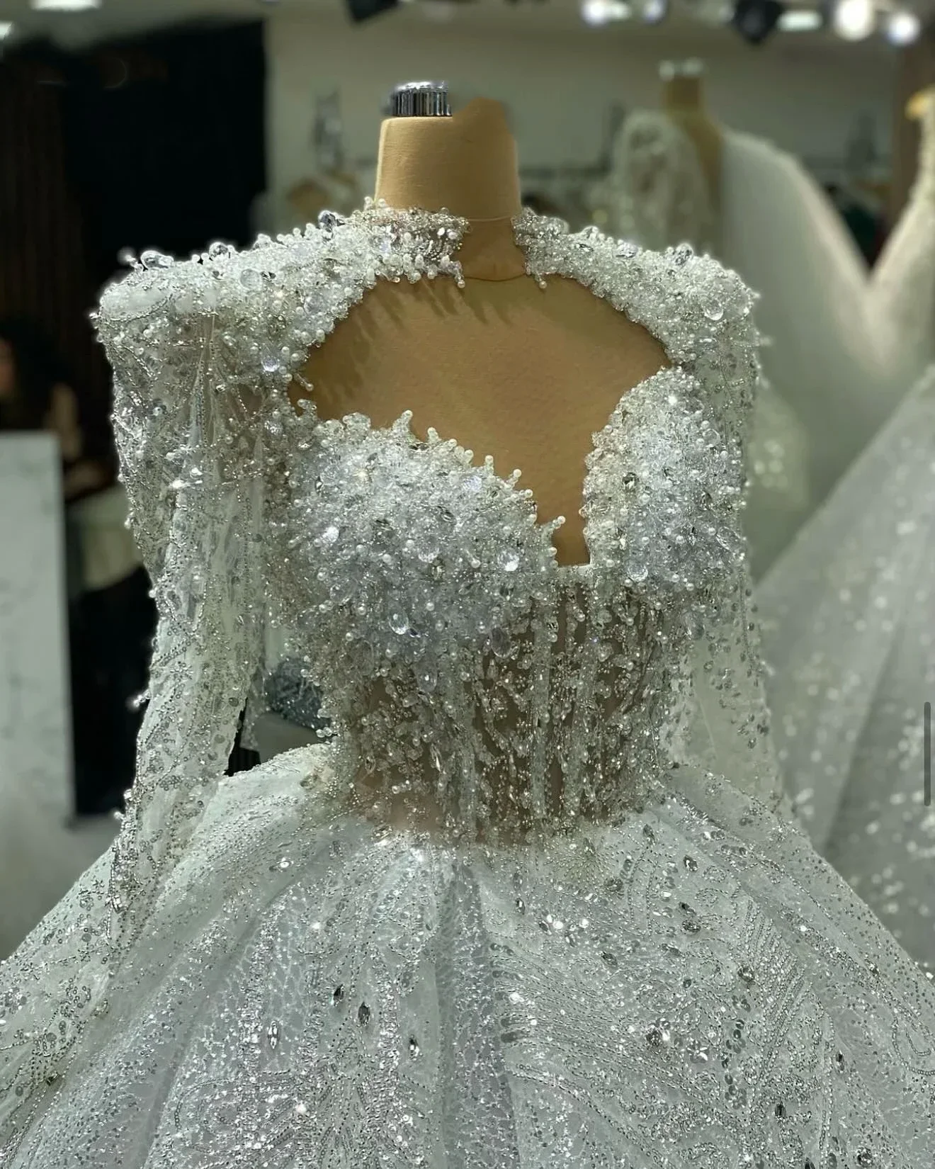 

Новые свадебные платья с длинными рукавами, А-силуэт, с жемчугом, элегантные свадебные платья, платья для невесты в стиле "чапелл", белое платье, на заказ