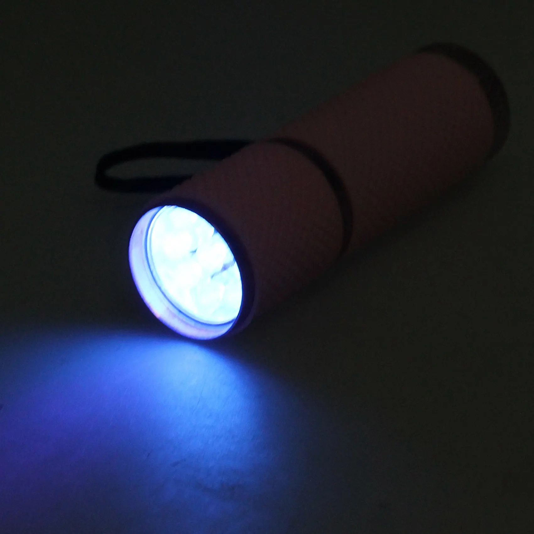 10X Outdoor Mini Pink Rubber Coated 9-LED Flashlight Torch-[A22I Store]
