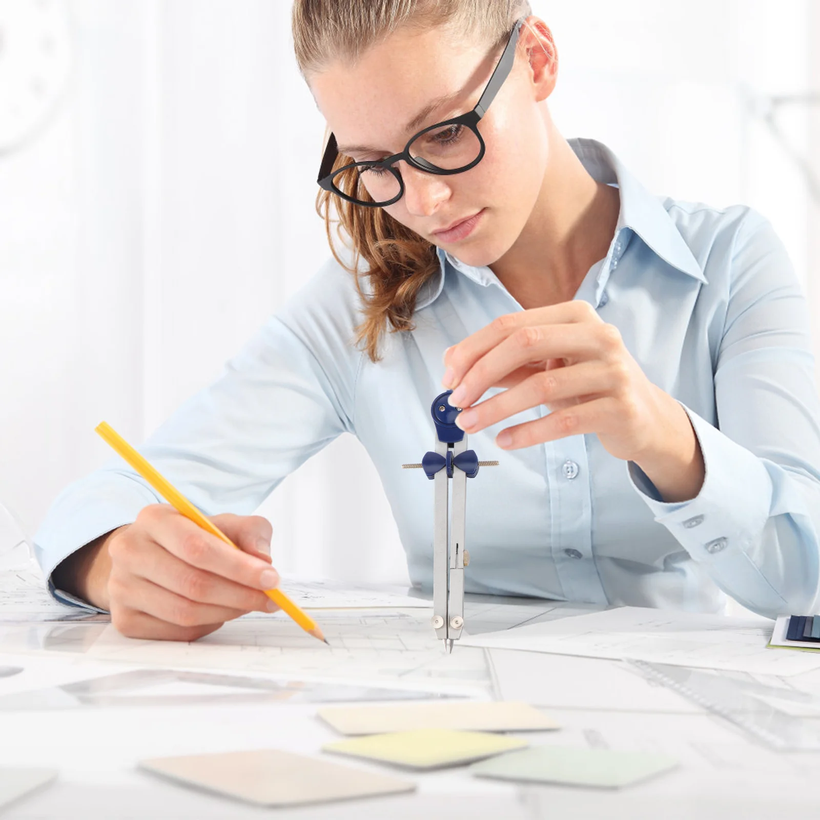 مجموعة بوصلة رسم معدنية دقيقة، تصميم مثبت على المسمار للطلاب، رسم فني لصياغة المكتب مع حقيبة تخزين