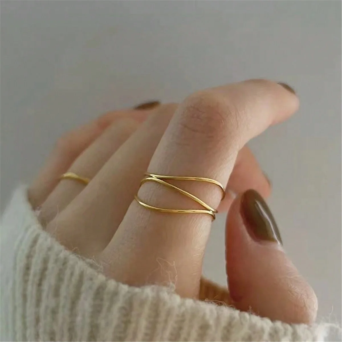 

18K Gold Plated Stainless Steel Ring Vintage Multi-Layer Line Single Ring For Women Fashion Party Jewelry Finger Gift