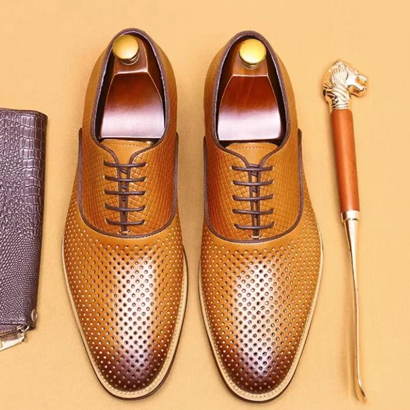New Men's Business Casual Oxford Shoes Real Cow Leather Comfortable Breathable Hollow Leather Summer Shoes White Dress Shoes