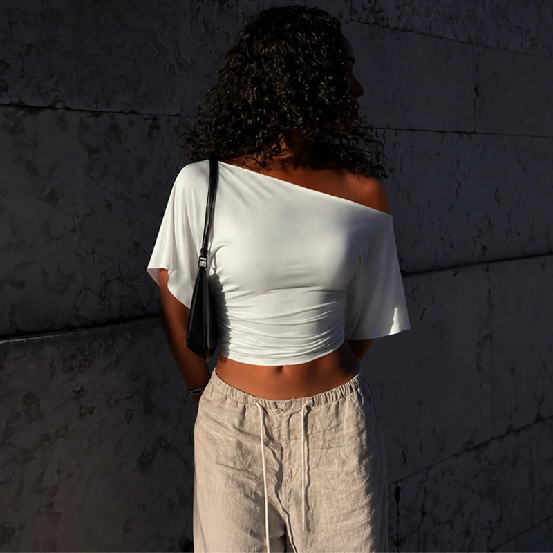 Hot Selling Off Shoulder Ruched Crop Top Women Basics Solid Color Skew Collar Short Sleeve T-shirts Summer Casual Streetwear Tee