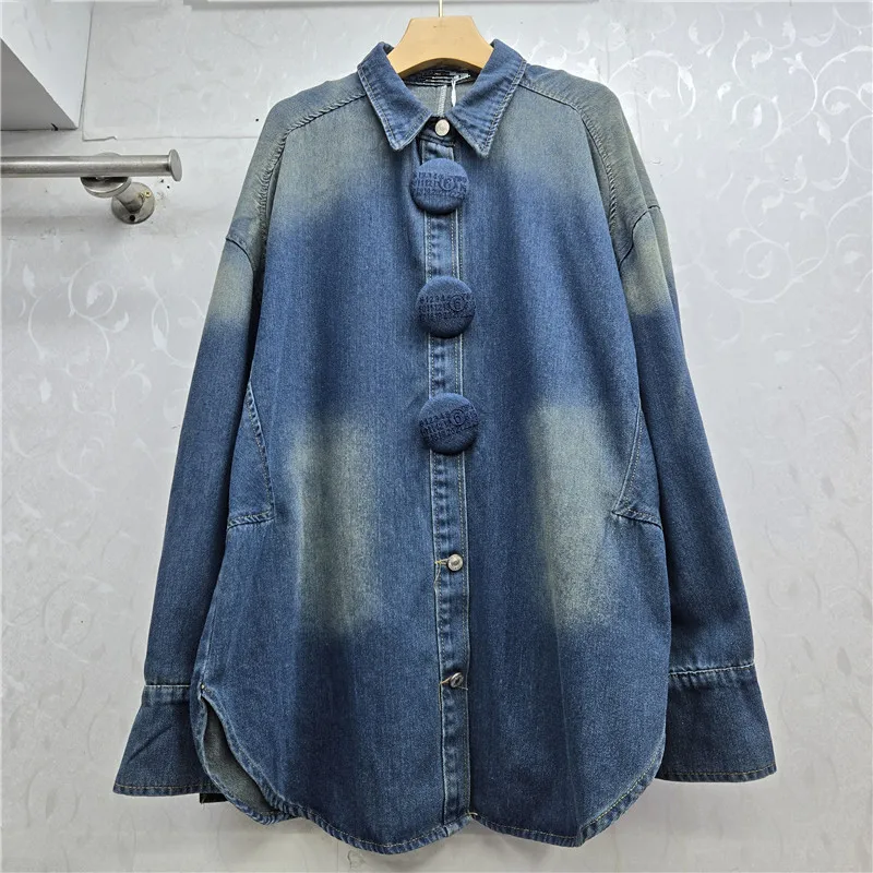 

SuperAen European and American Autumn and Winter Polo Collar Long-sleeved Large-button Design Contrast Color Loose Denim Shirts