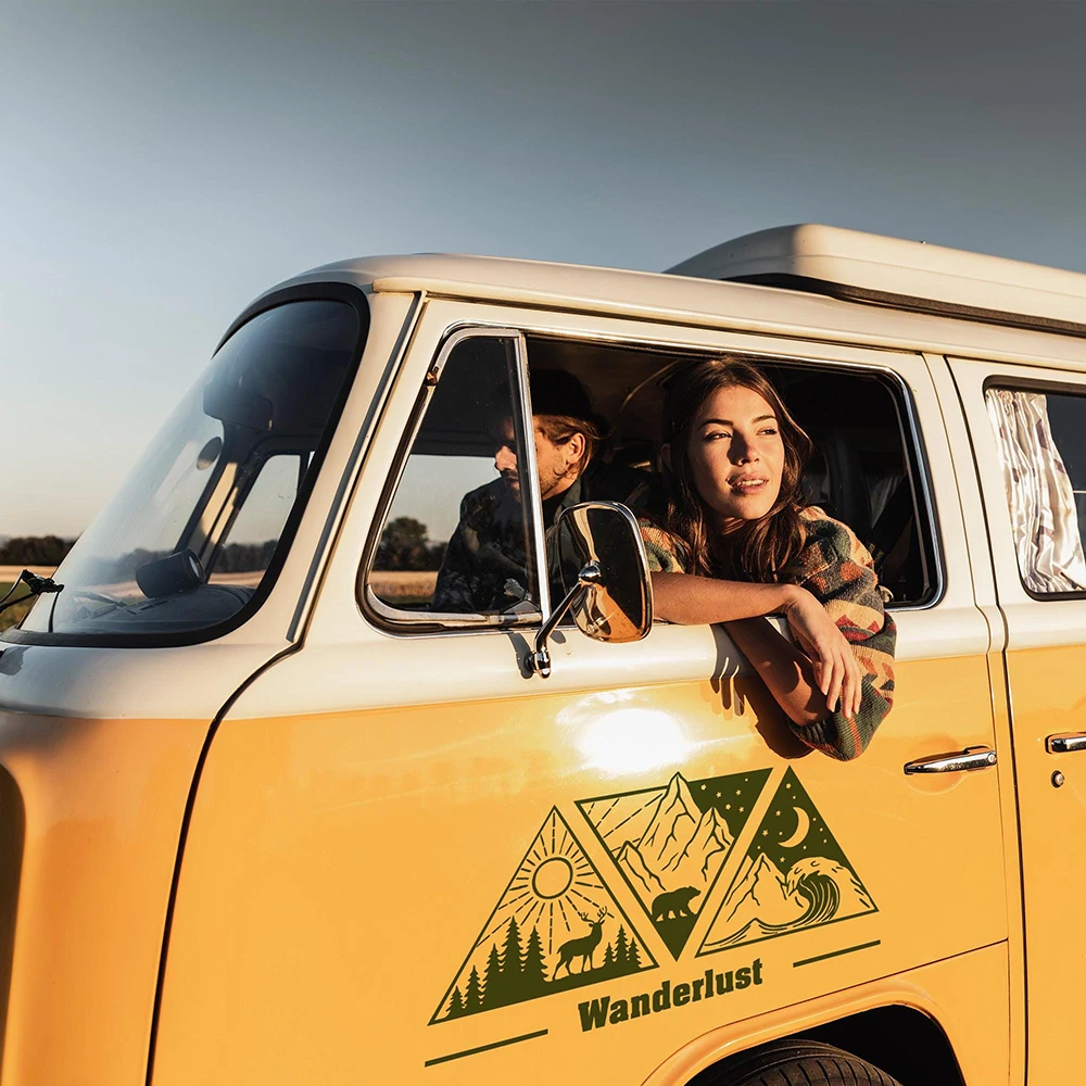 Wohnmobil-Autoaufkleber Berge Wald & Bär Personalisiertes Camper-Set Outdoor Vanlife Seitenstreifen