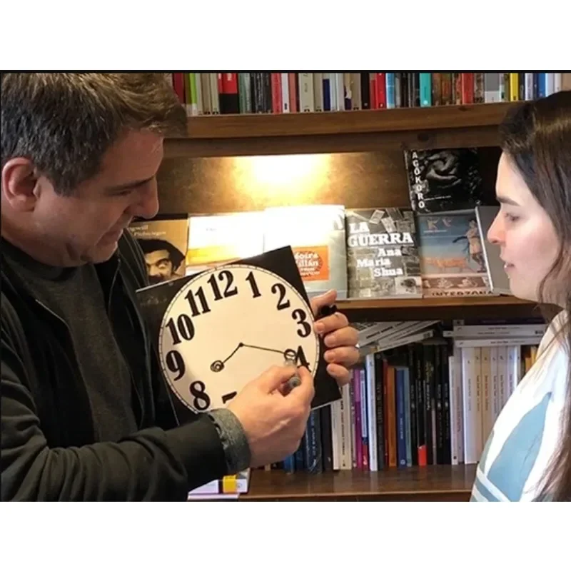 

ВРЕМЯ Хуана Пабло Волшебные трюки Время Предсказания Часы Чтение разума Крупным планом Сценические иллюзии Уловки Ментализм Магия Реквизит