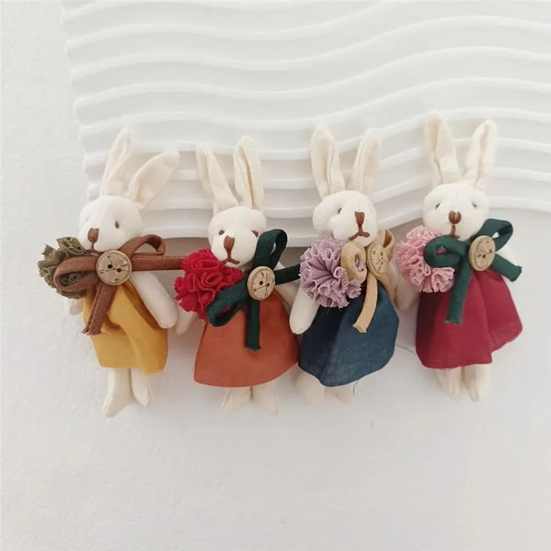 1 Piece 5*11 CM New Handmade Fabric Rabbit Doll Brooch Cute Corsage Girl Accessories Cartoon Pin Perfect Match Single Product