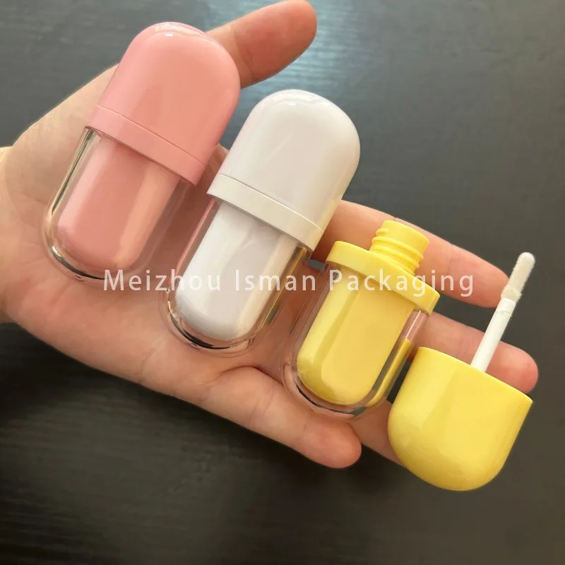 50 قطعة جميلة مزدوجة الجدار 3 مللي الآيس كريم تصميم فارغة عصا مسطحة زجاجة ملمع الشفاه شعار مخصص لطيف التجميل أنبوب زيت الشفاه مع فرشاة