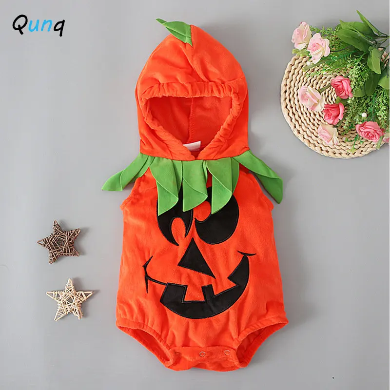 

Qunq Autumn/Winter Boys and Girls Halloween Costumes Sleeveless Pumpkin Hooded Triangle Romper Lovely Kids Clouthes Age 1T-3T