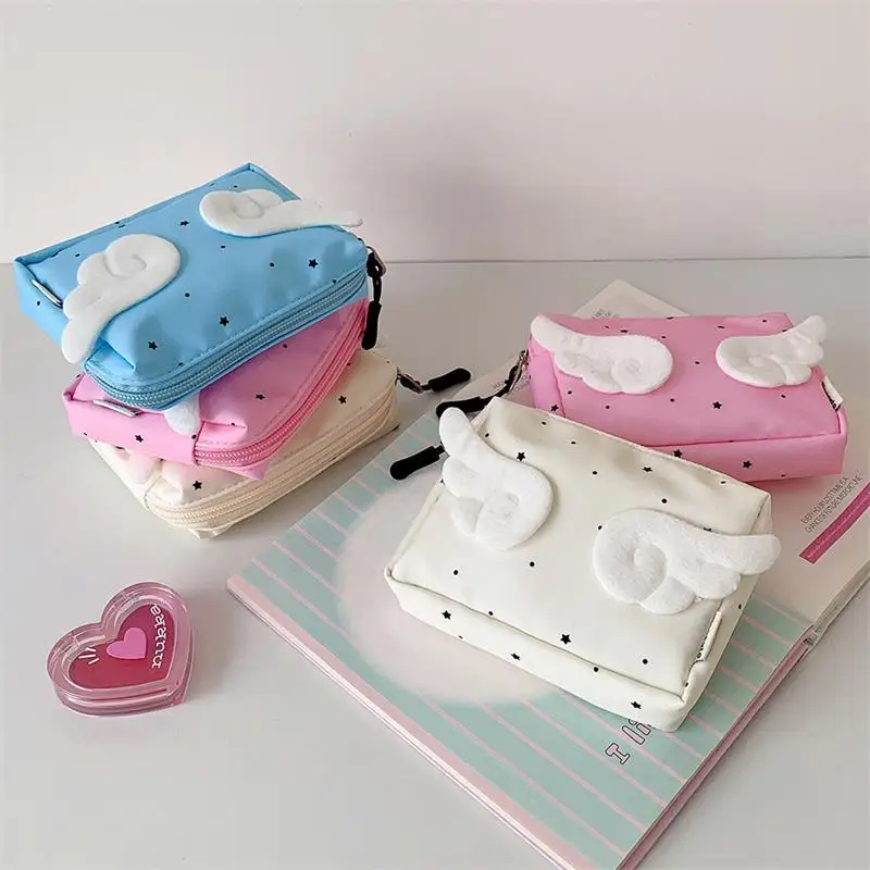 กระเป๋าเครื่องสำอางผู้หญิงลายปีกนางฟ้าหวานๆ กระเป๋าใส่เหรียญ กระเป๋าใส่หูฟัง ความจุเยอะ กระเป๋าเดินทางใส่ของชิ้นเล็กๆ ของขวัญสำหรับสาวๆ