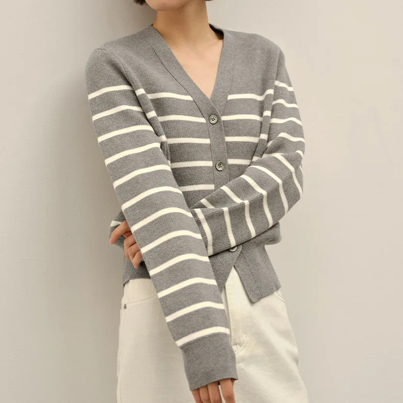 College style v-neck striped knitted cardigan for women autumn and winter new design loose sweater jacket top