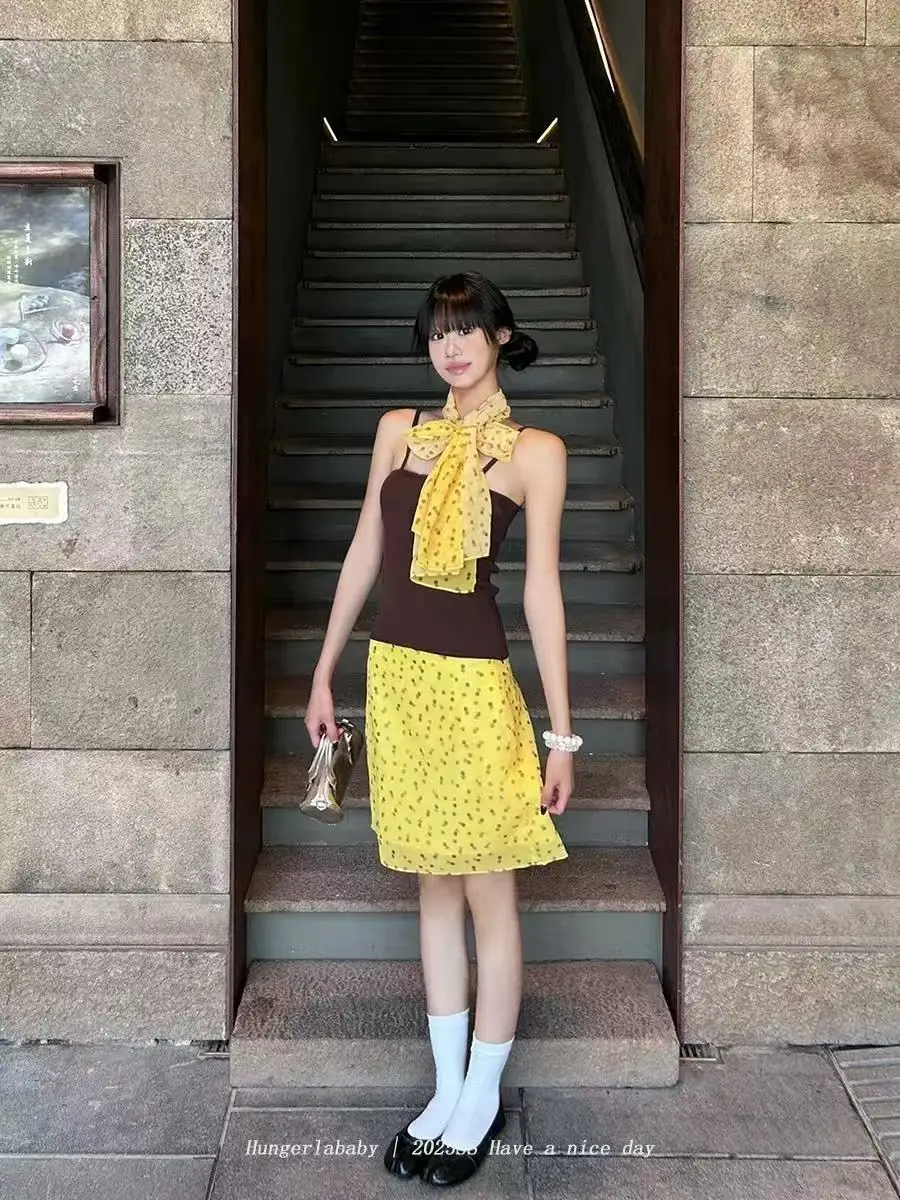 

Women Two Piece Set Summer Floral Print High Waist Skirt with Cami Top Sweet Hot Y2K Fashion Cottagecore Aesthetic Outfit