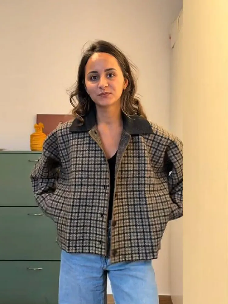 

2025 Autumn Winter Short Loose Casual Soft Coat Femeal Vintage Chic Plaid Lapel Collar Jacket New Single Breasted Outerwear