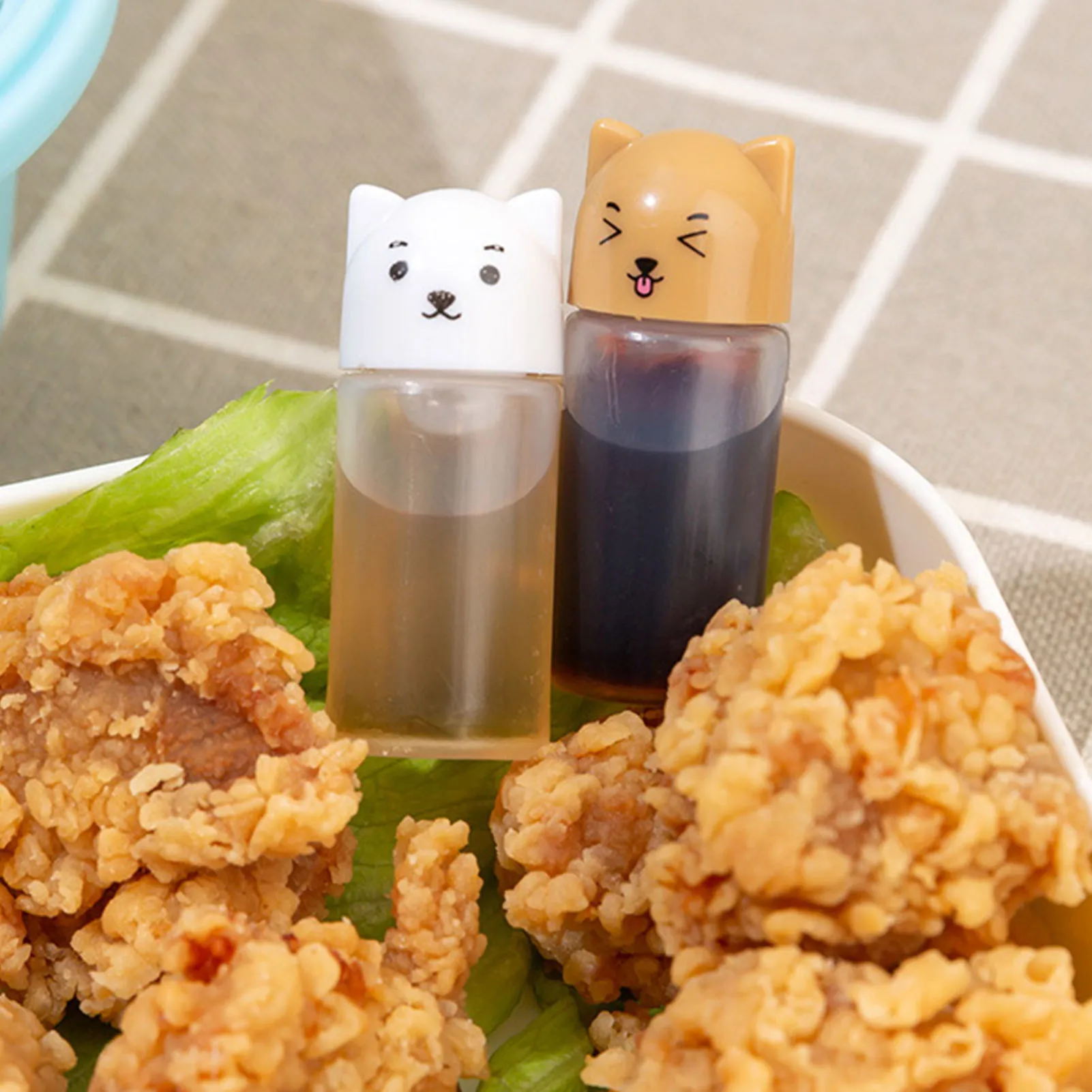 3pcs Plastic Soy Sauce Bottles Plastic Mini Soy Sauce Bottles Squeeze Salad Dressing Bottles Portable Sauce Containers