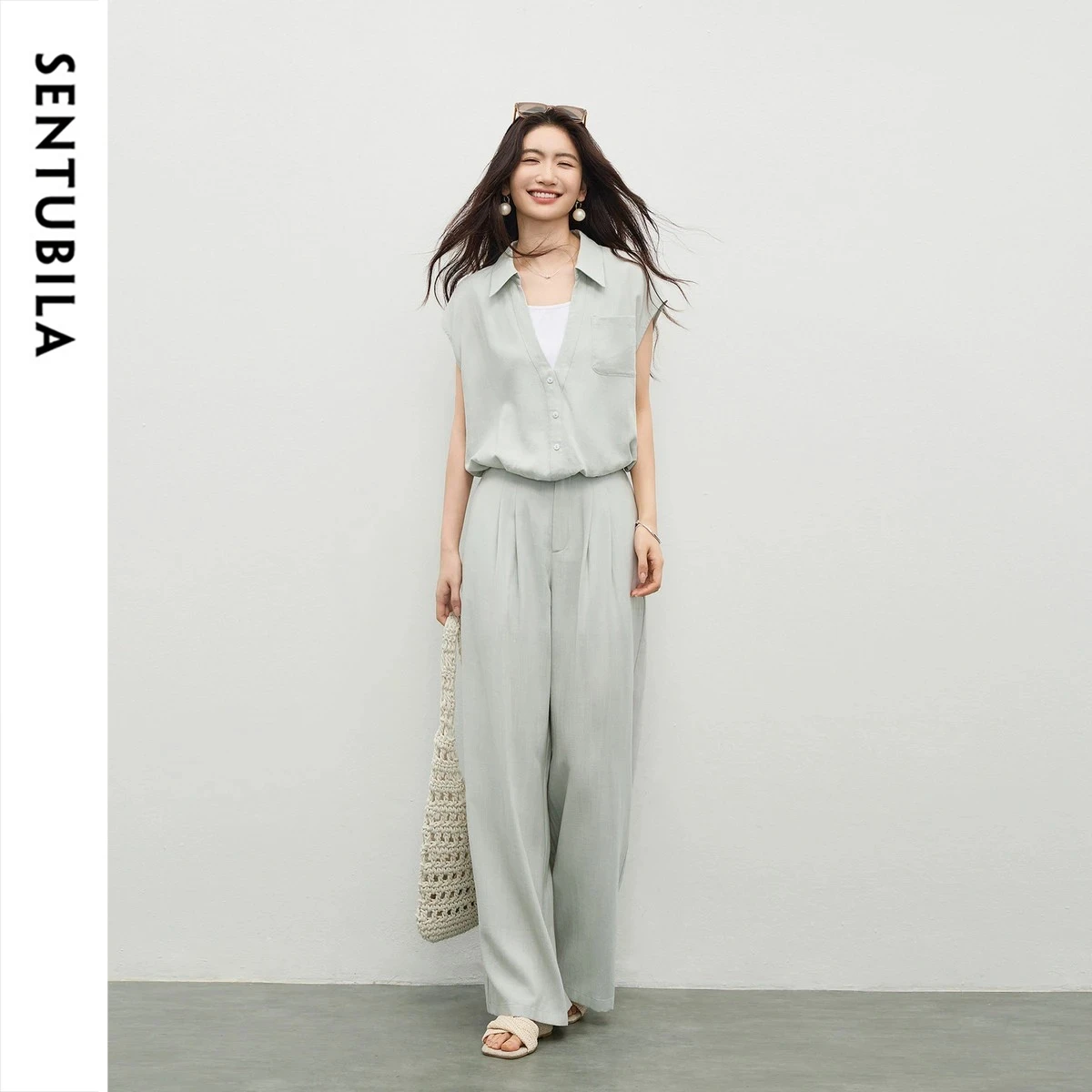 SENTUBILA Women's Casual Commuter Set 2026 Summer Lyocell Color-block Cropped Top Wide-leg Pants 2 Piece Suit Simple 162ZA5802